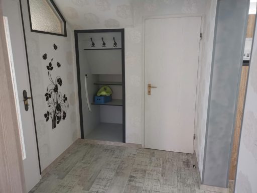 Kleiner Flur zur Toilette