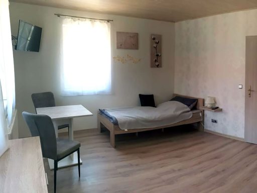 Schlafzimmer mit 2 Einzelbetten